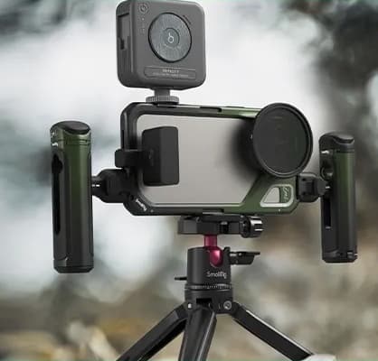 An iPhone 15 case that attachment points for various camera accesoires.